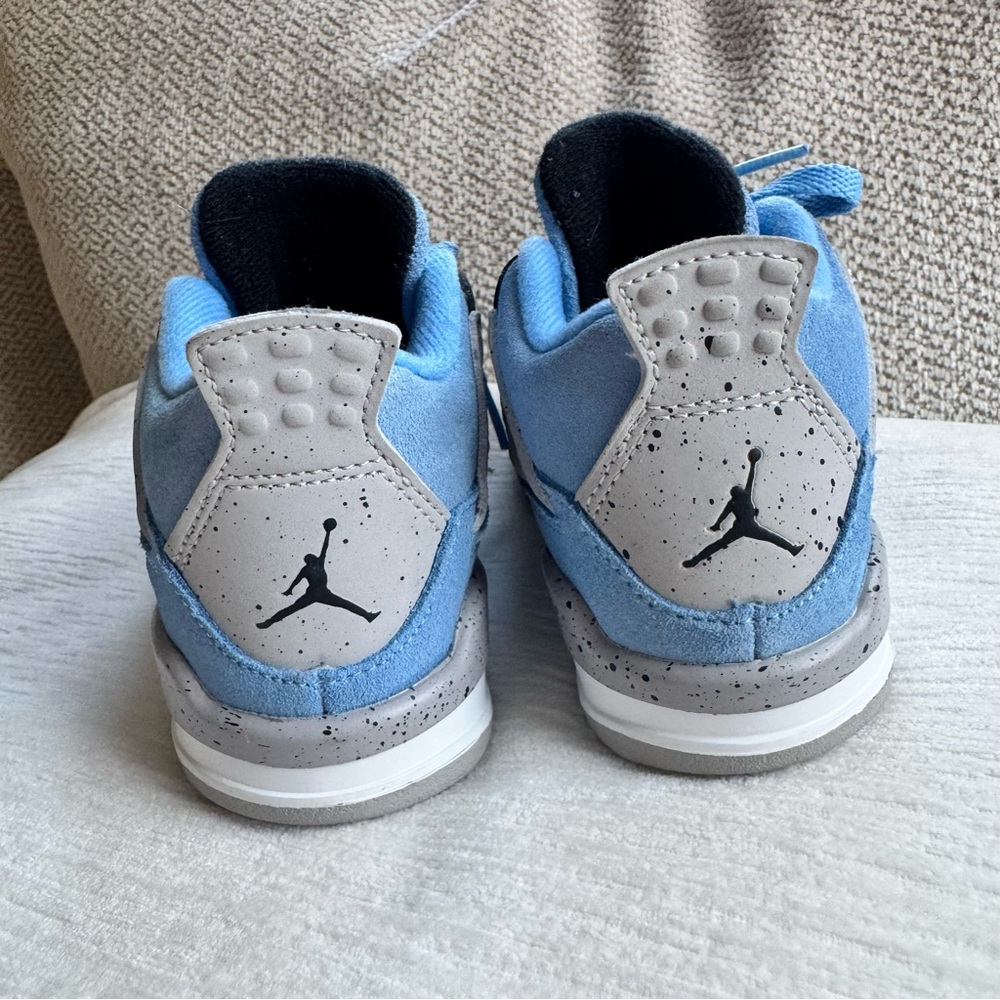 Nike Air Jordan 4 Retro University Blue size 9C - Picture 5 of 8